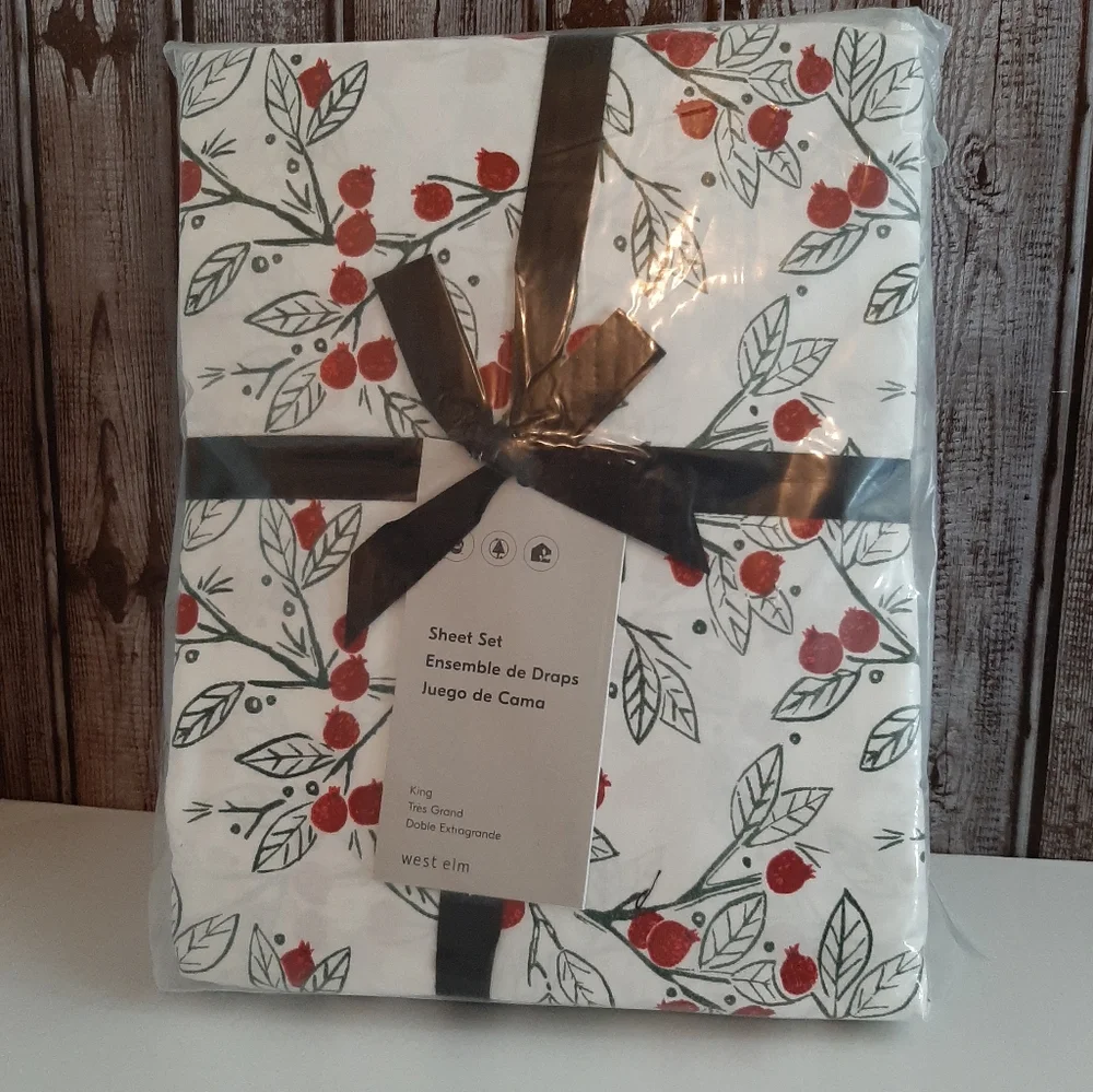 West Elm Pomegranate Percale King Sheet Set